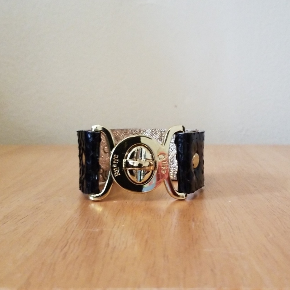 Rustic Cuff Black Snakeskin Turnlock Bracelet Nwt